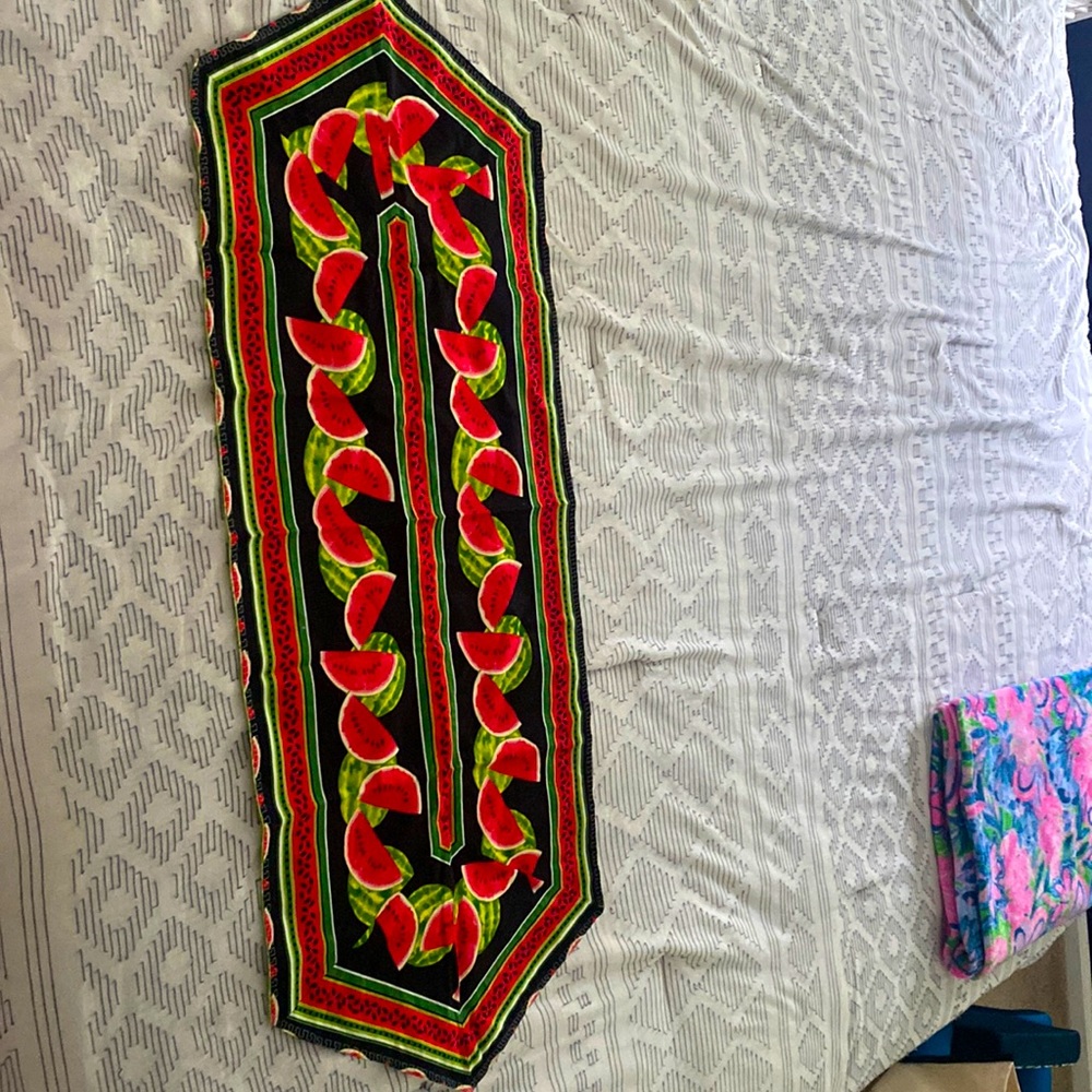 Reversible Table Runner - Picture 2 of 7